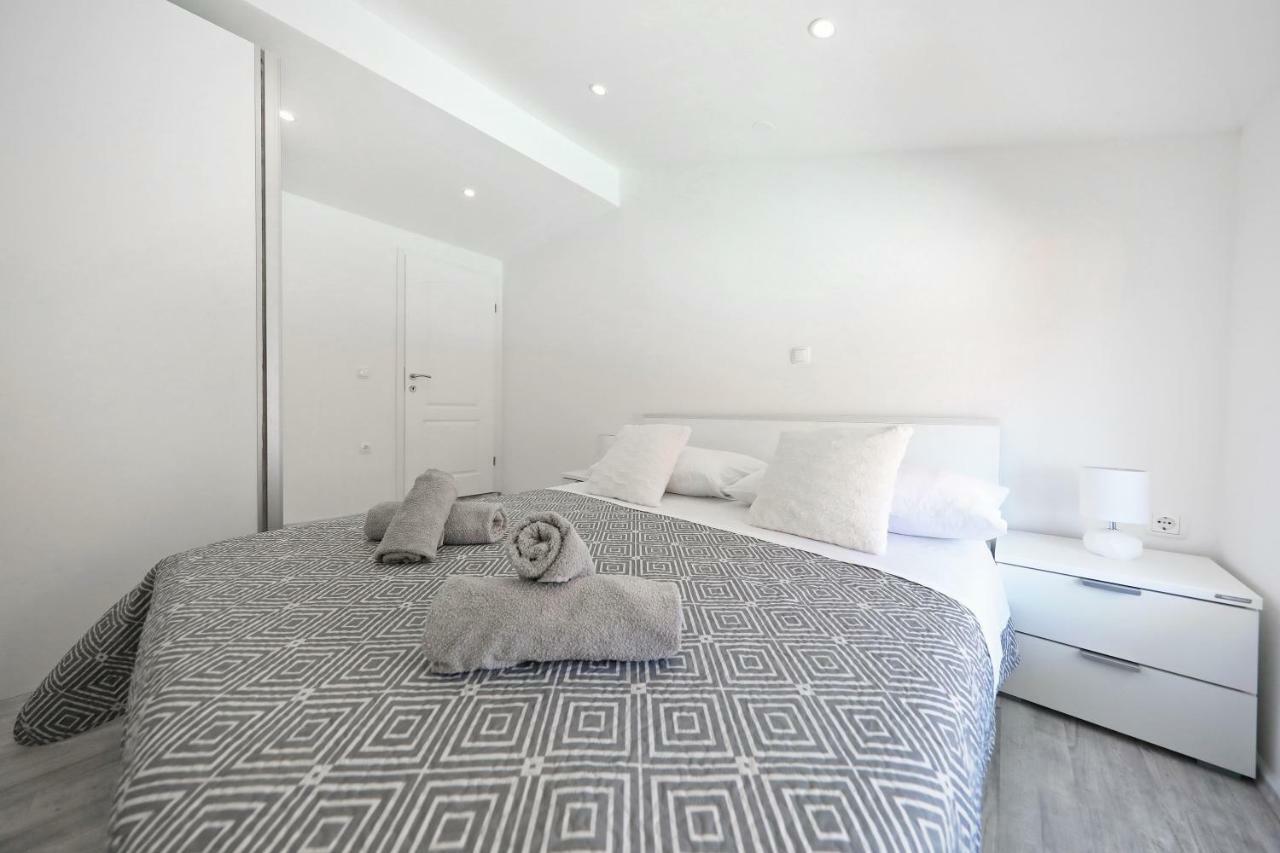 Zara Three Wells Apartment Luaran gambar
