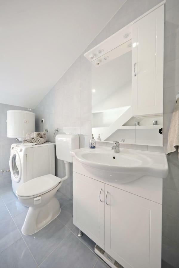 Zara Three Wells Apartment Luaran gambar