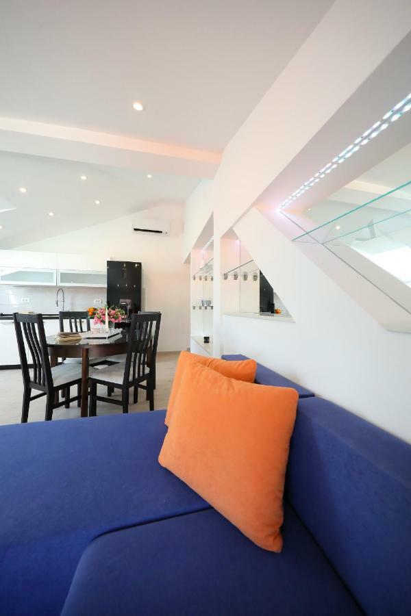 Zara Three Wells Apartment Luaran gambar